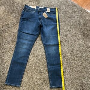 NWT Levi Strauss & Co 711 Skinny jeans size 16 w33 L30